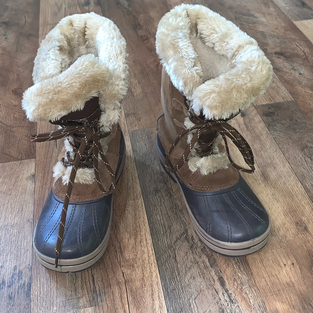 Magellan Outdoors brown suede leather thinsulate fur lined trimmed track boots 8